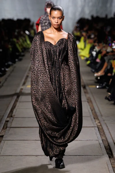 Look 17